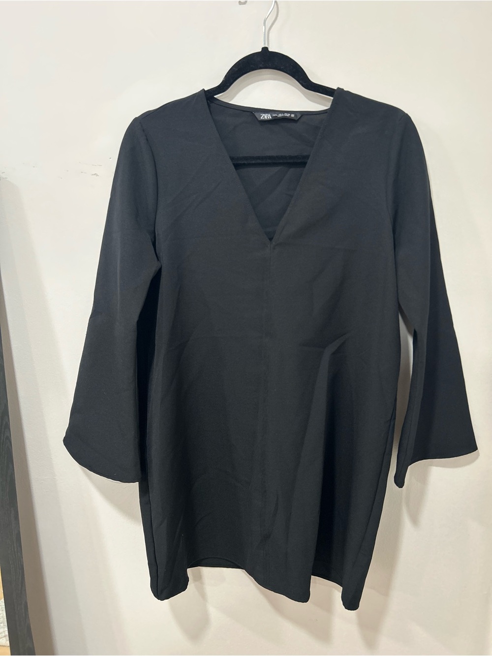Zara Black V-Neck Long Sleeve Mini Dress